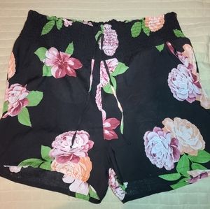 Strethy maternity Shorts